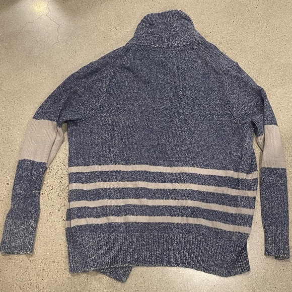 BANANA REPUBLIC MENS CARDIGAN SWEATER LARGE - Picture 2 of 3